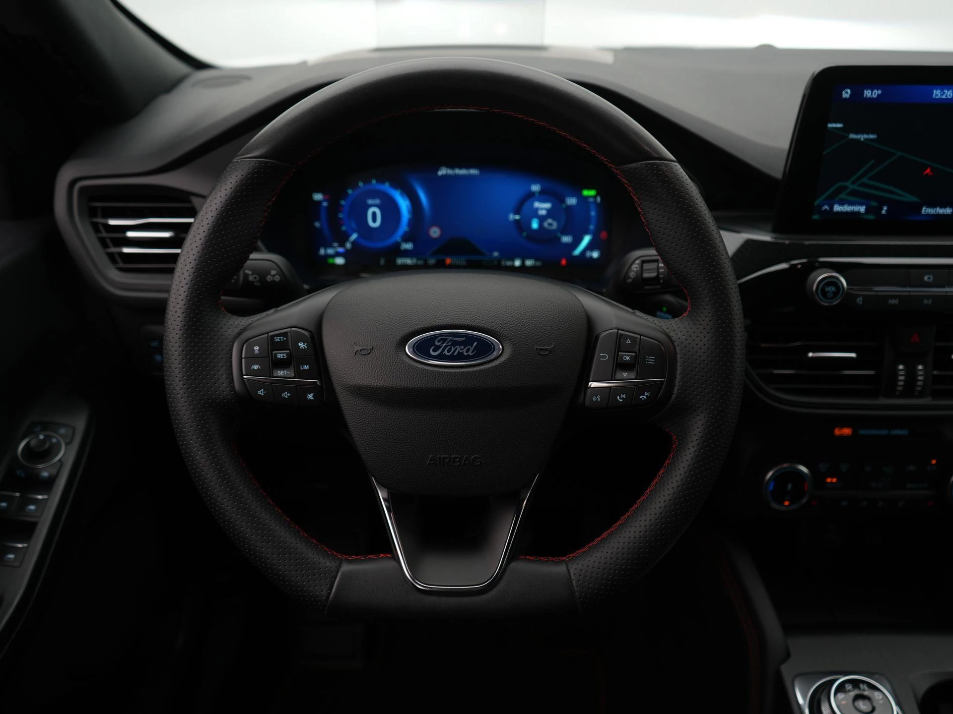 Ford-Kuga-image-7