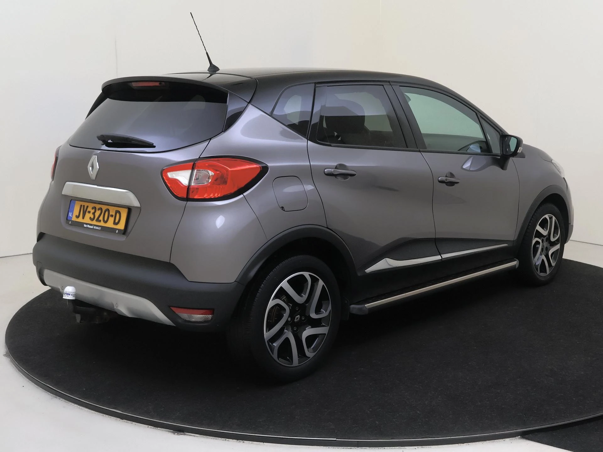 Renault-Captur-image-3