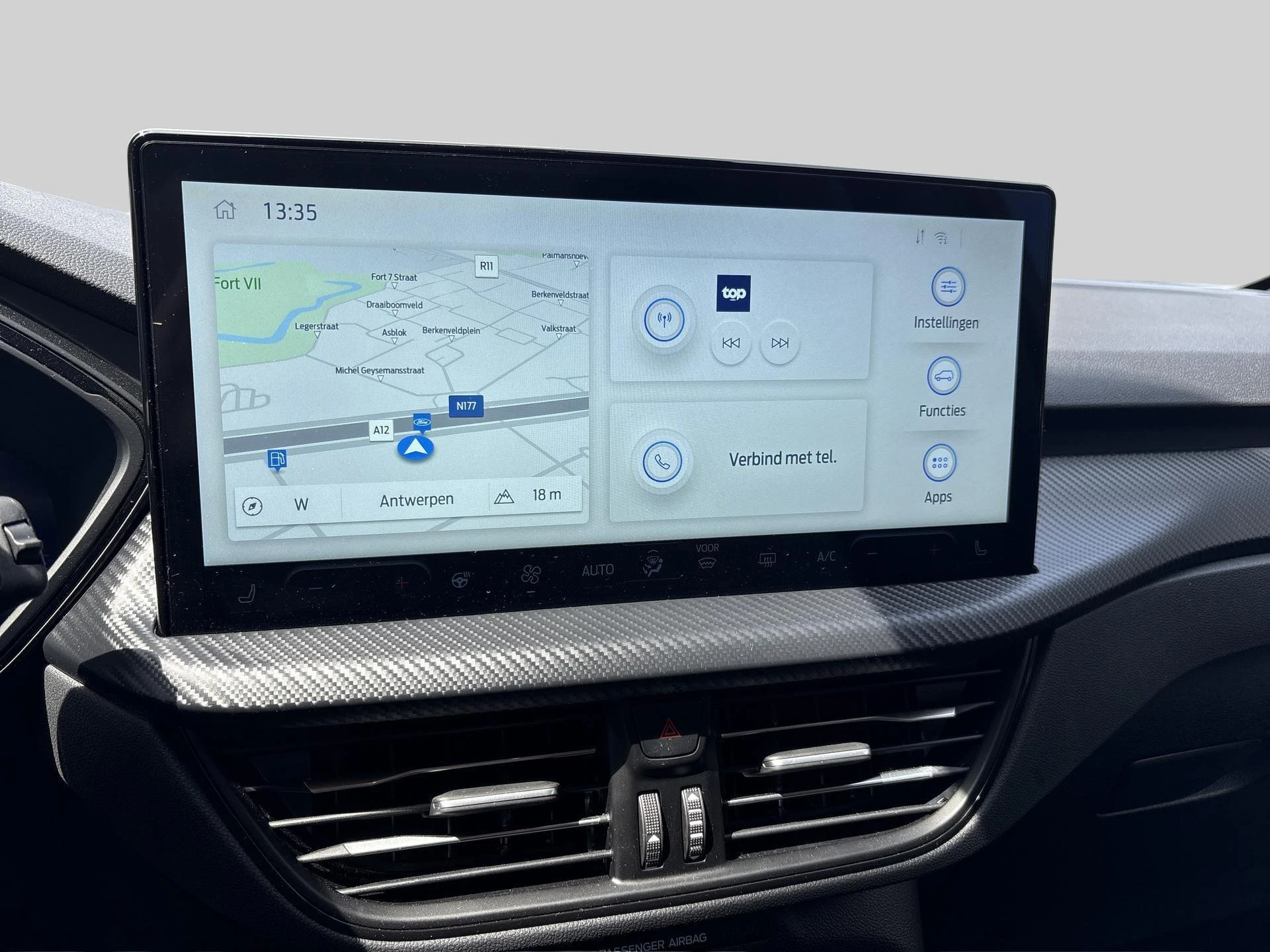 Ford-Kuga-image-13