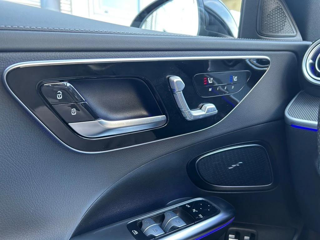 Mercedes-Benz-C-Klasse 300 e-image-8