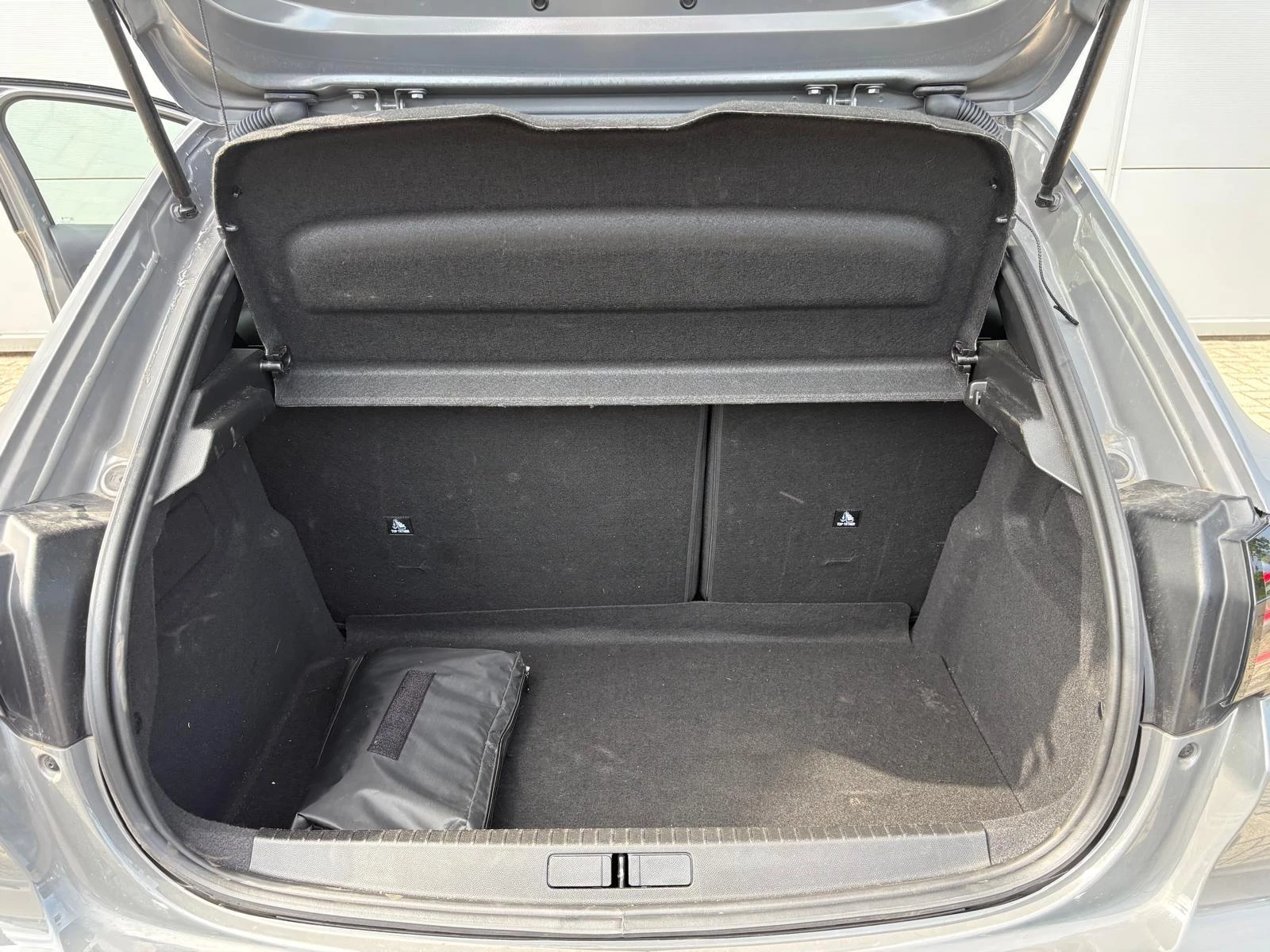 Peugeot 208 1.2 Hybrid 145 e-DCS6 GT