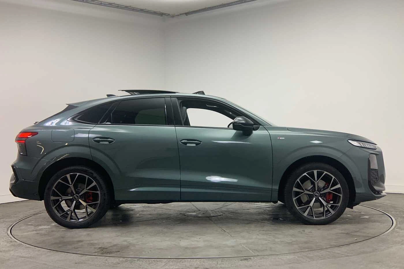 Audi-Q3-image-3