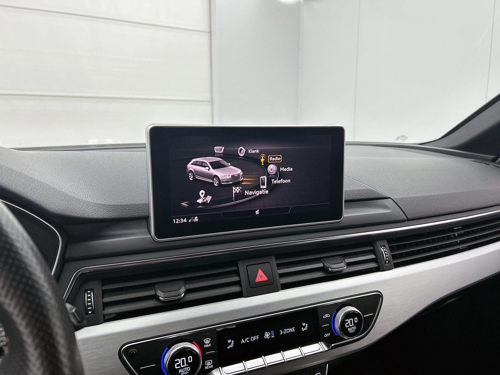 Audi-A4-image-6