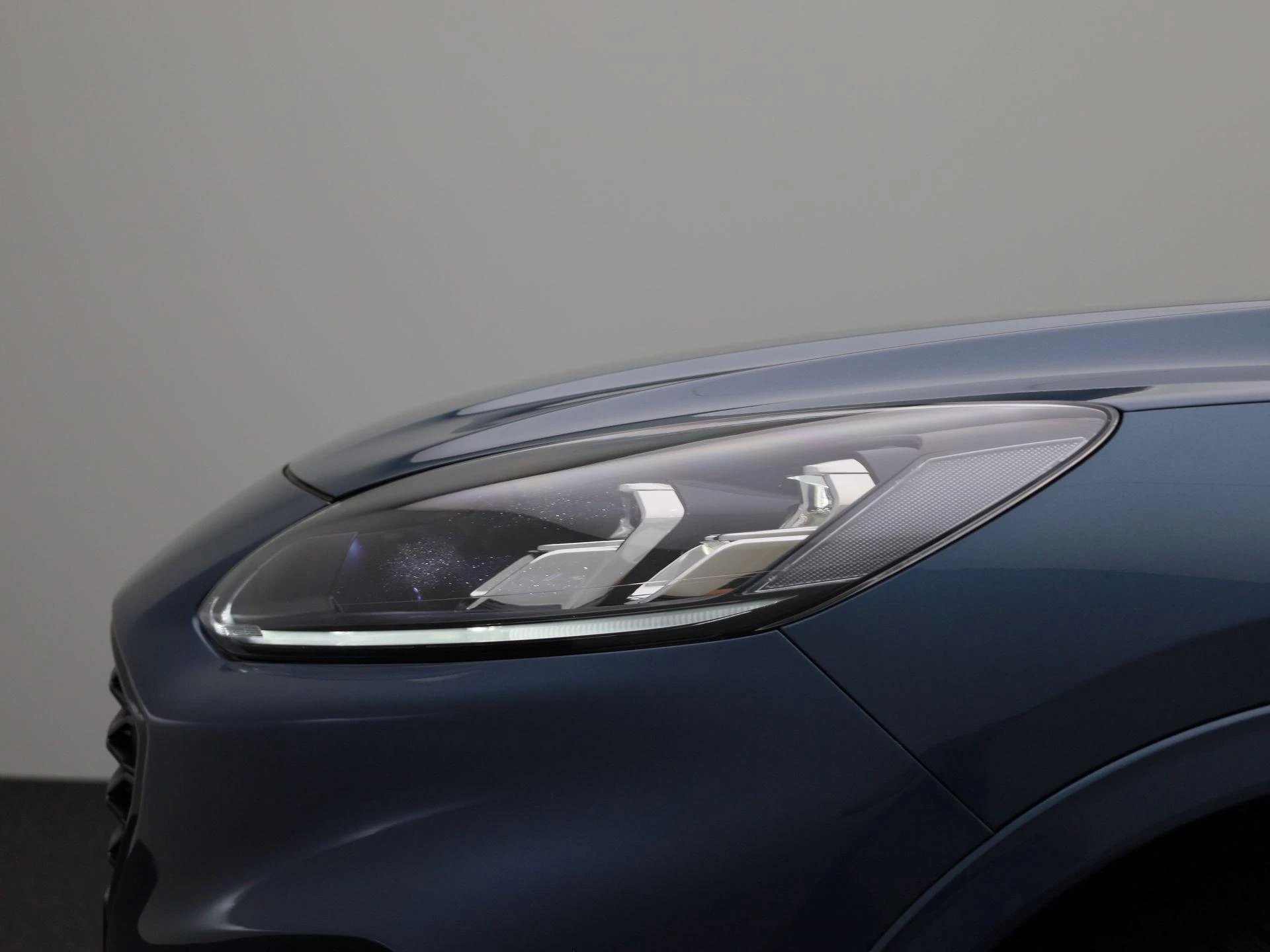 Ford Kuga - 16