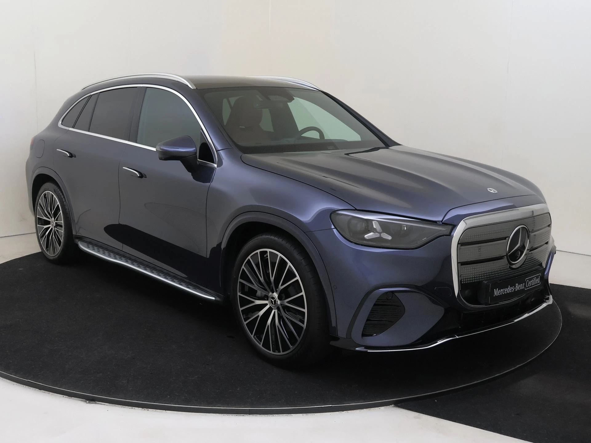 Mercedes-Benz-GLC-image-1