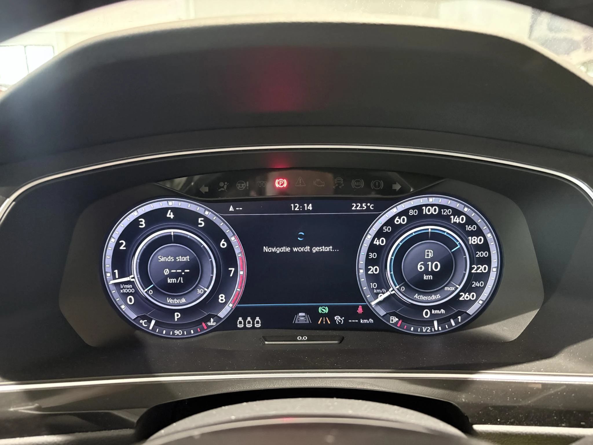 Volkswagen-Tiguan-image-12