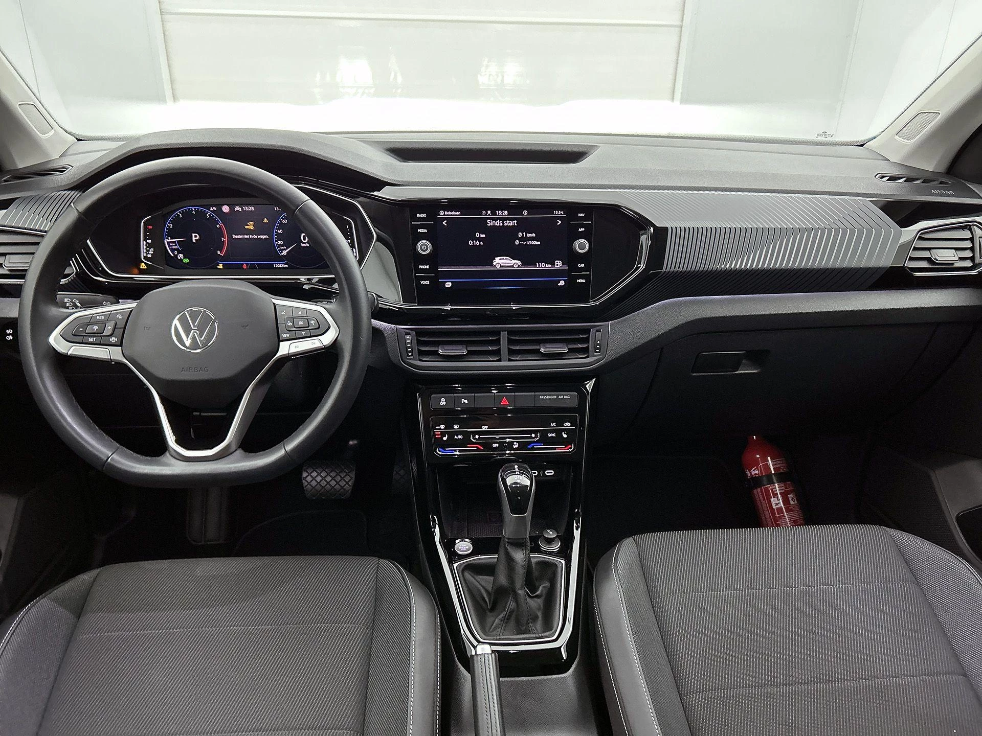 Volkswagen-T-Cross-image-20