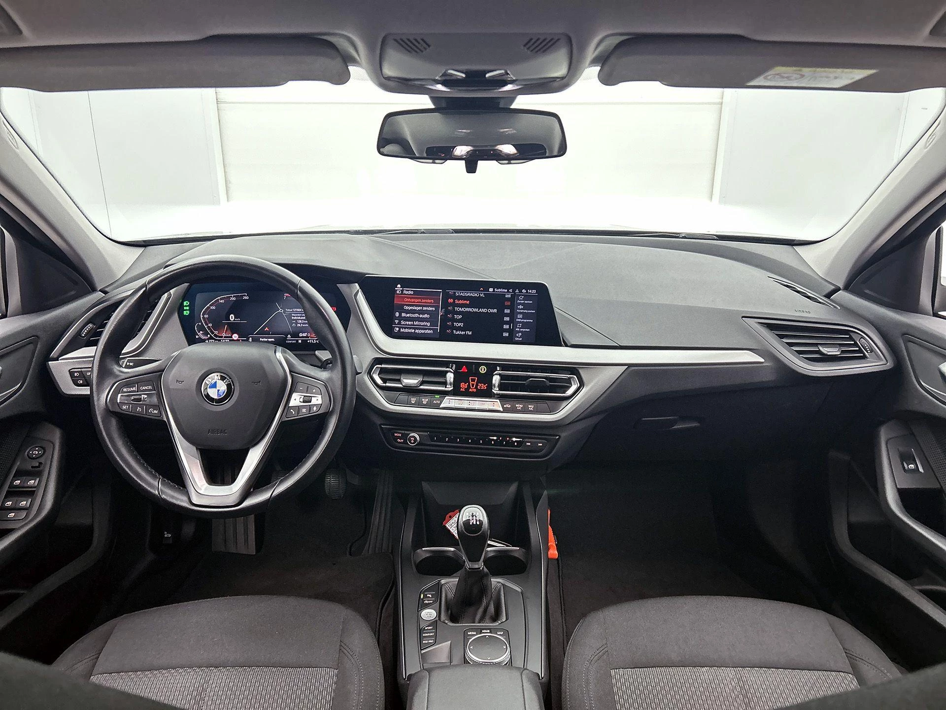 BMW-1 Serie-image-13