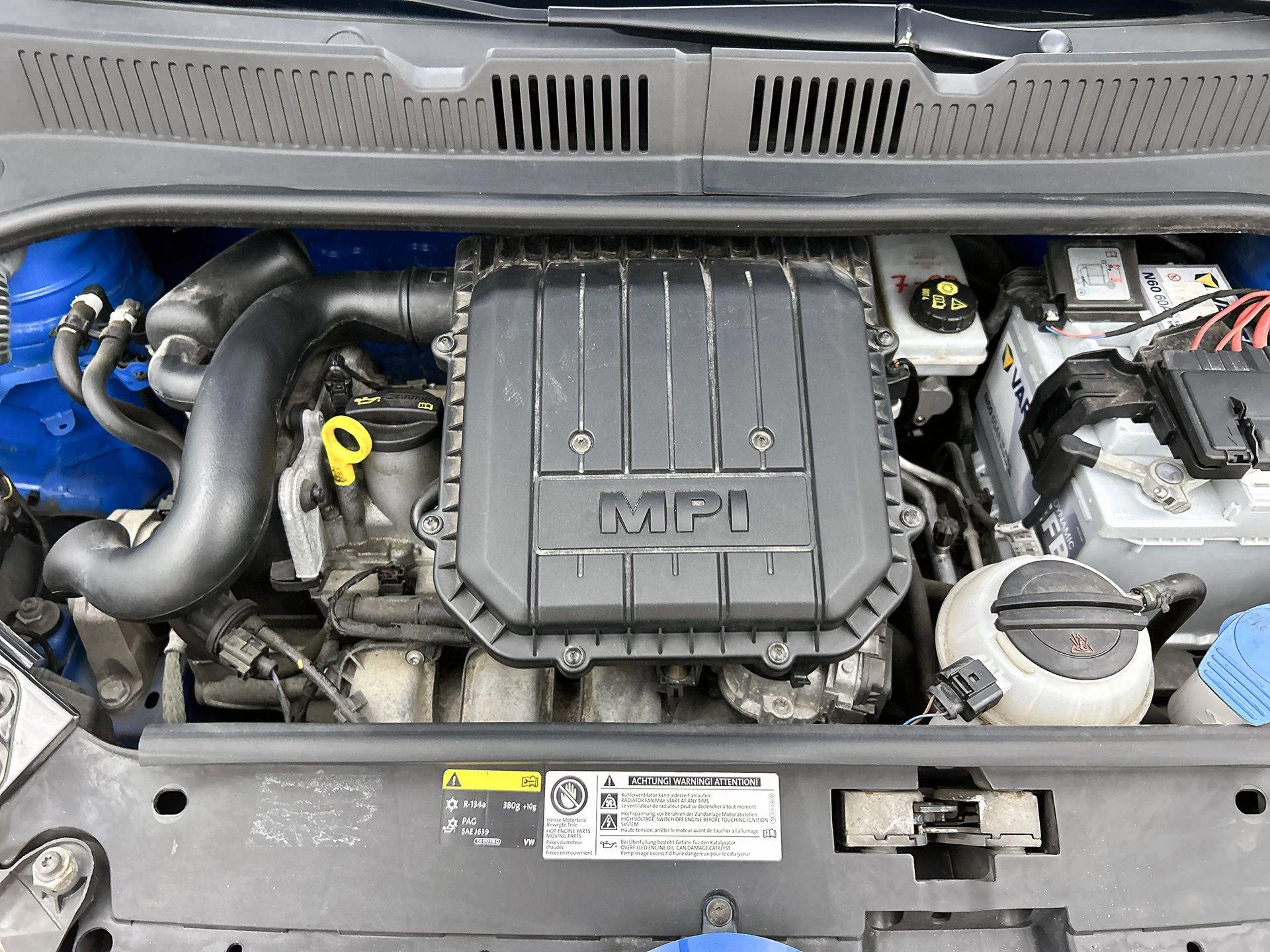 Volkswagen-up!-image-26