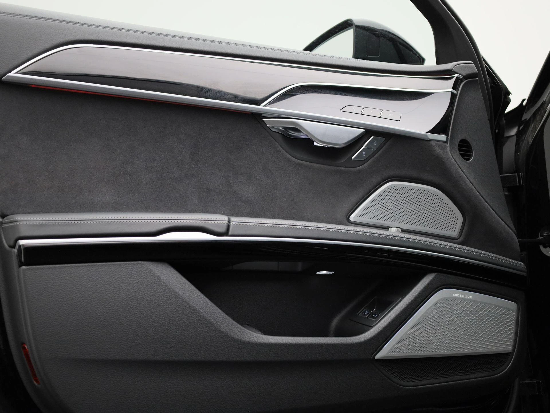 Audi-A8-image-46