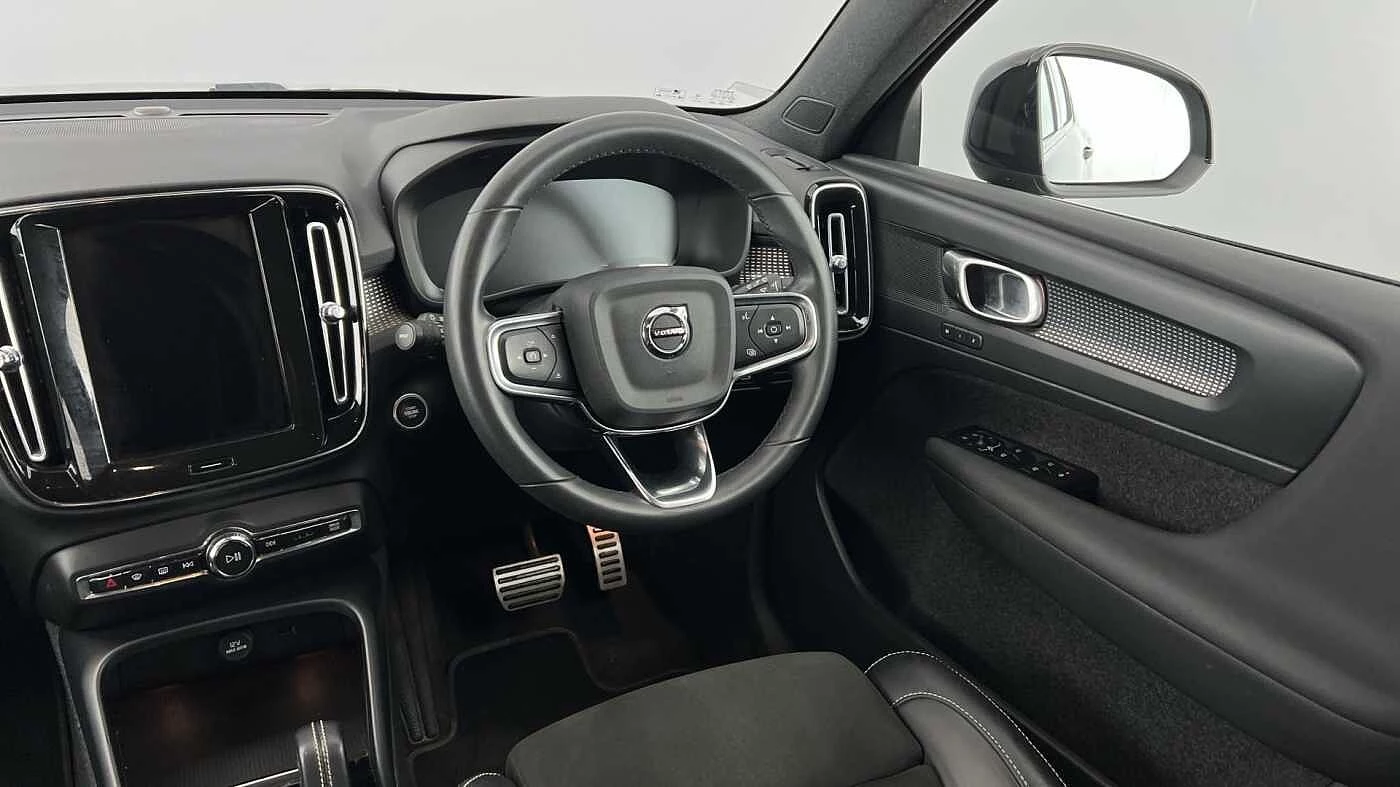 Volvo-XC40-image-7