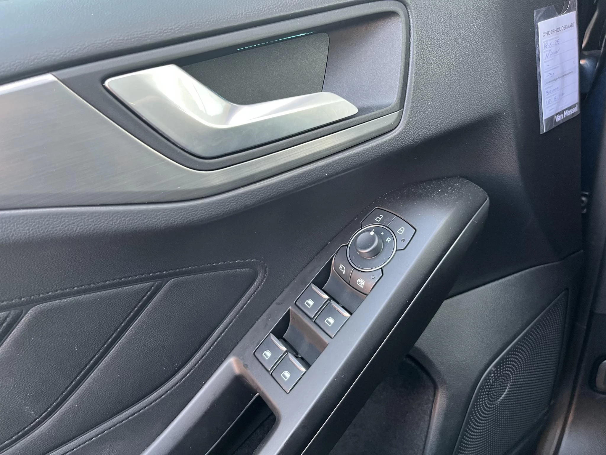 Ford Focus 1.0 EcoBoost Hybrid Titanium X