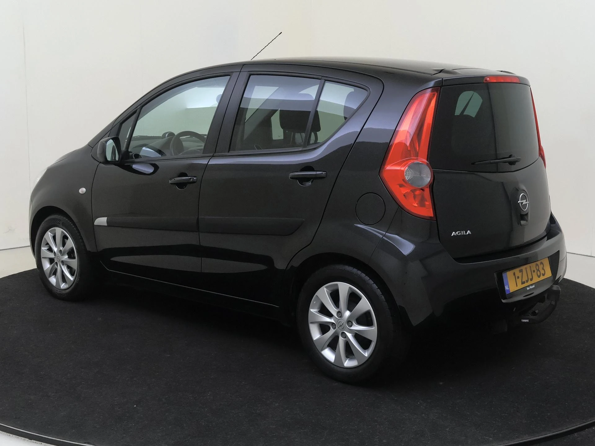 Opel-Agila-image-2