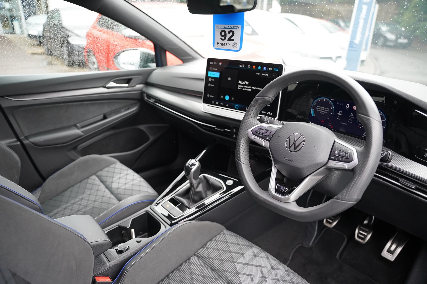 Volkswagen-Golf-image-5