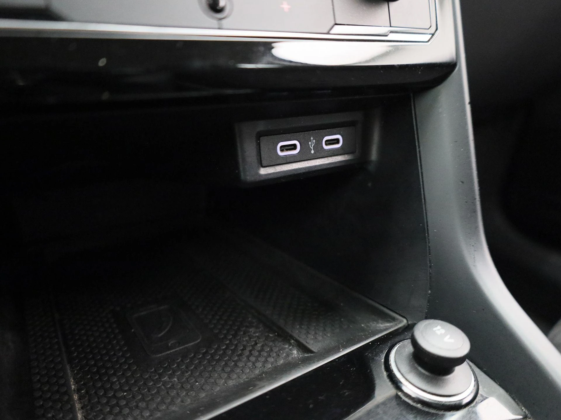 Volkswagen-T-Cross-image-26