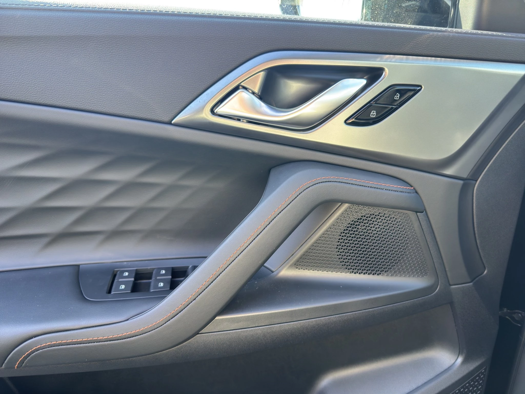 MG HS Comfort 1.5 T-GDI LED RFK LMF PDC Navi Klima
