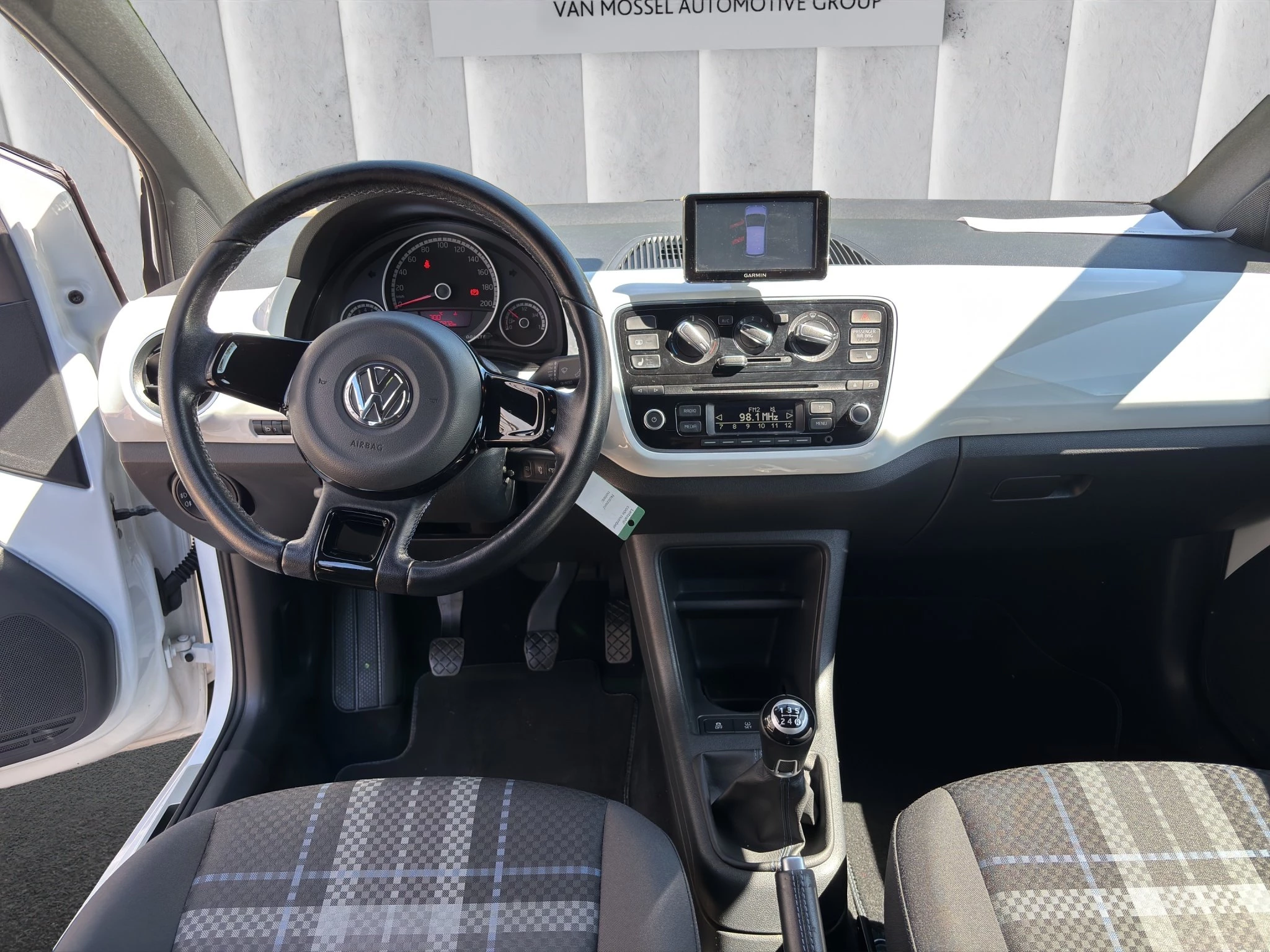 Volkswagen up! 1.0 club up!