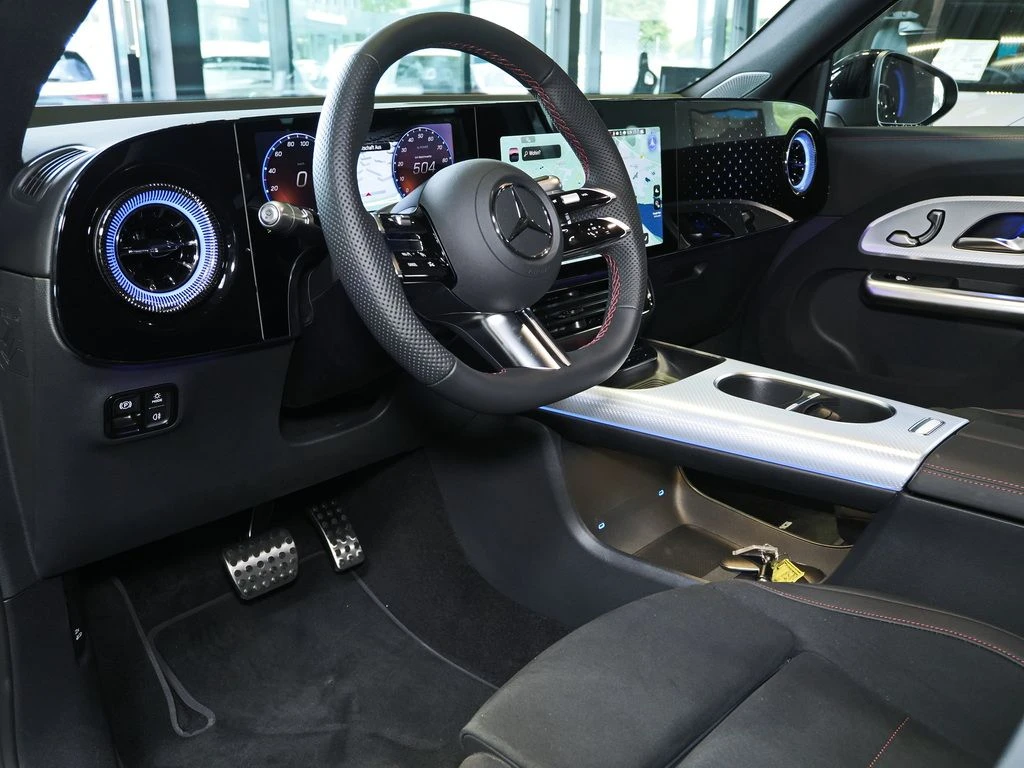 Mercedes-Benz-GLB 250+-image-5