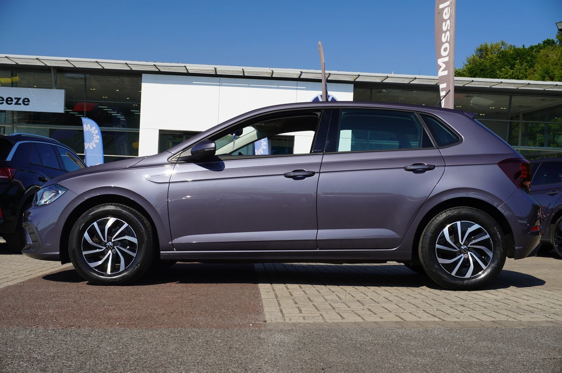Volkswagen-Polo-image-29