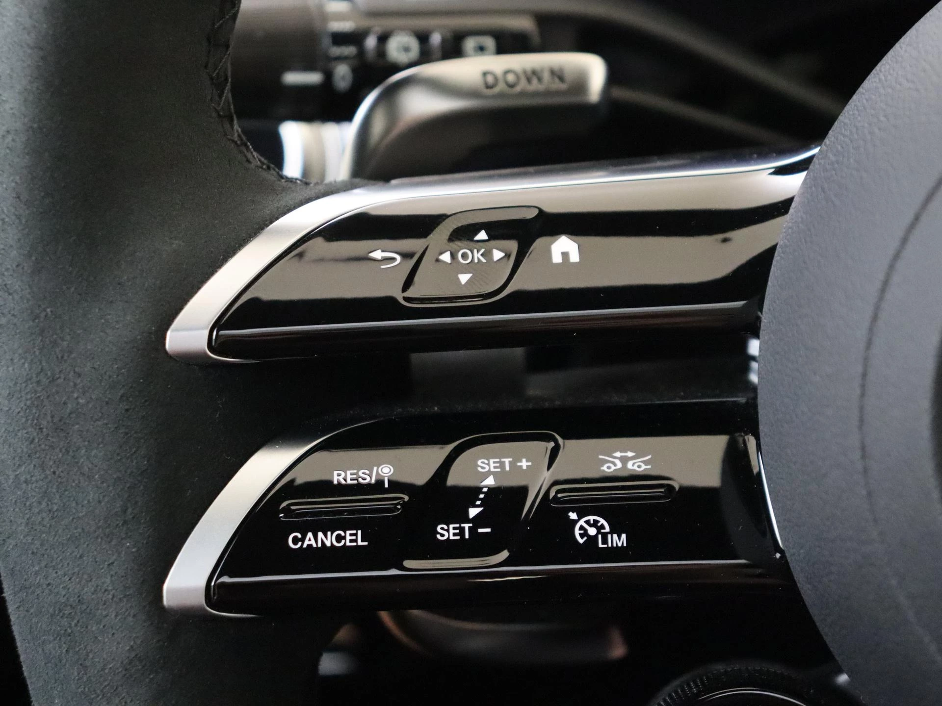 Mercedes-Benz-E-Klasse-image-20