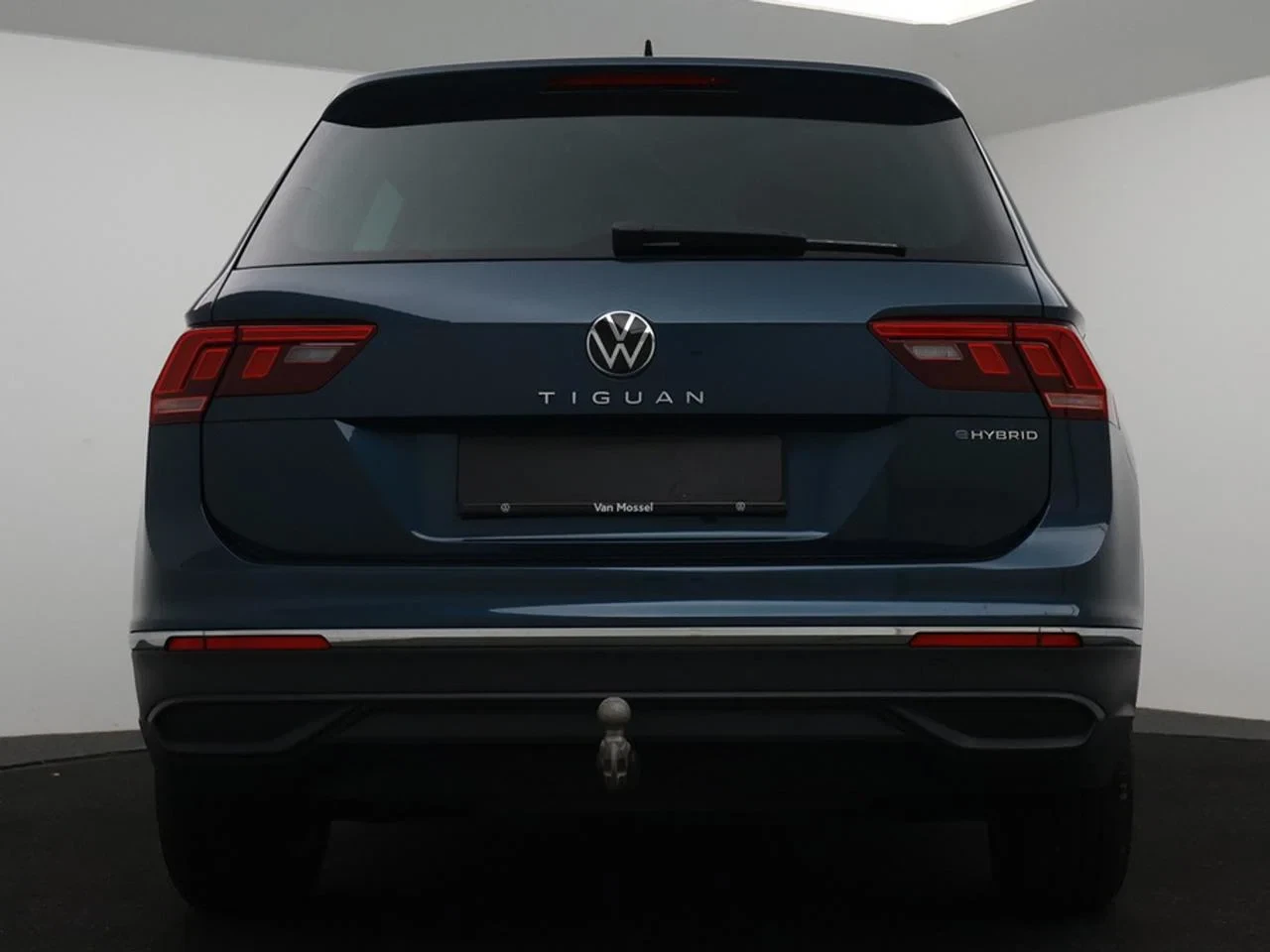 Volkswagen-Tiguan-image-4