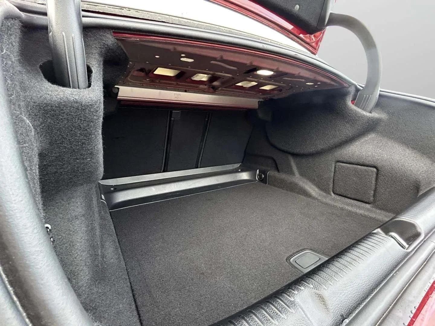 Mercedes-Benz-EQE-image-21