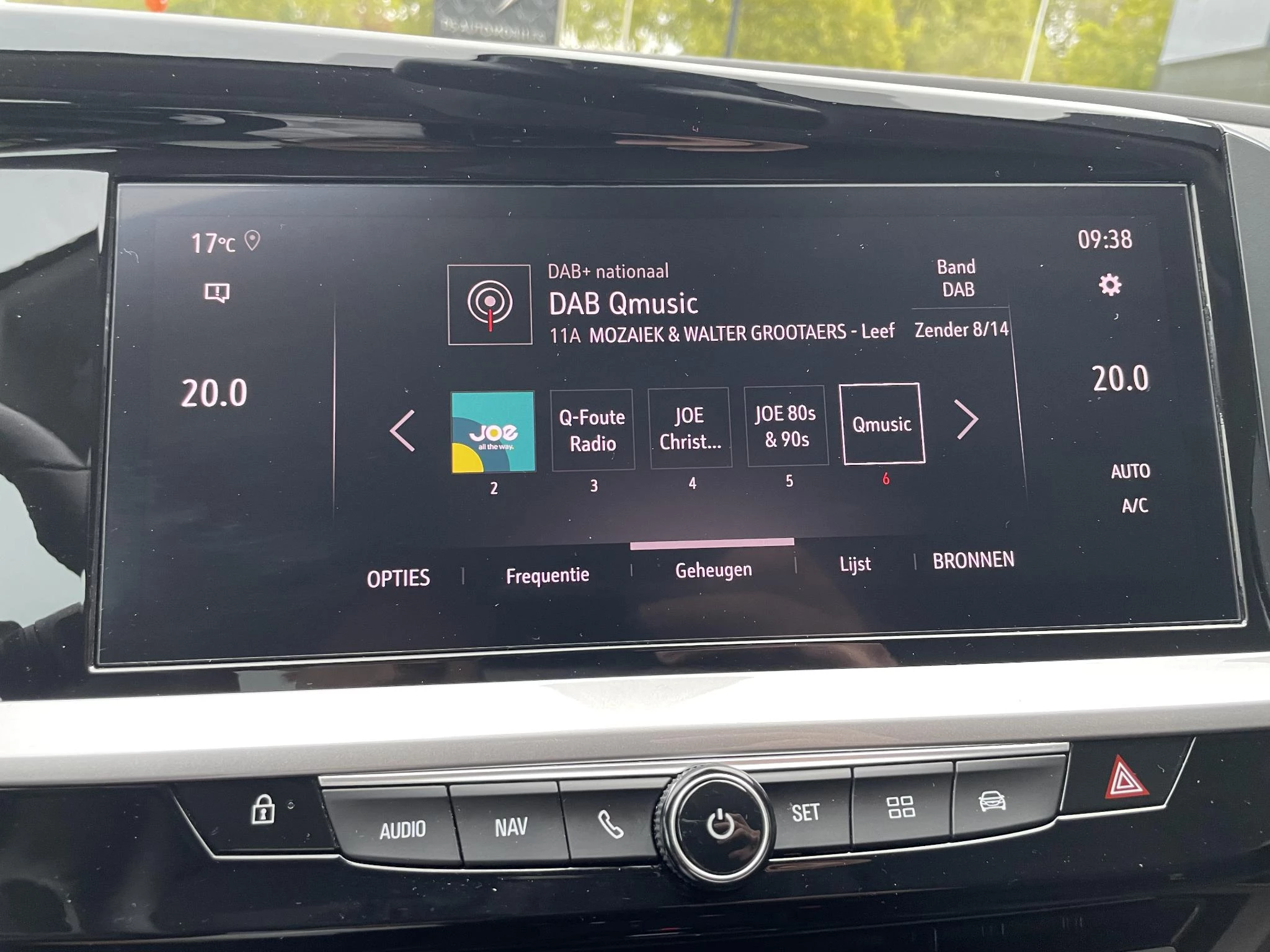 Opel-Grandland-image-15