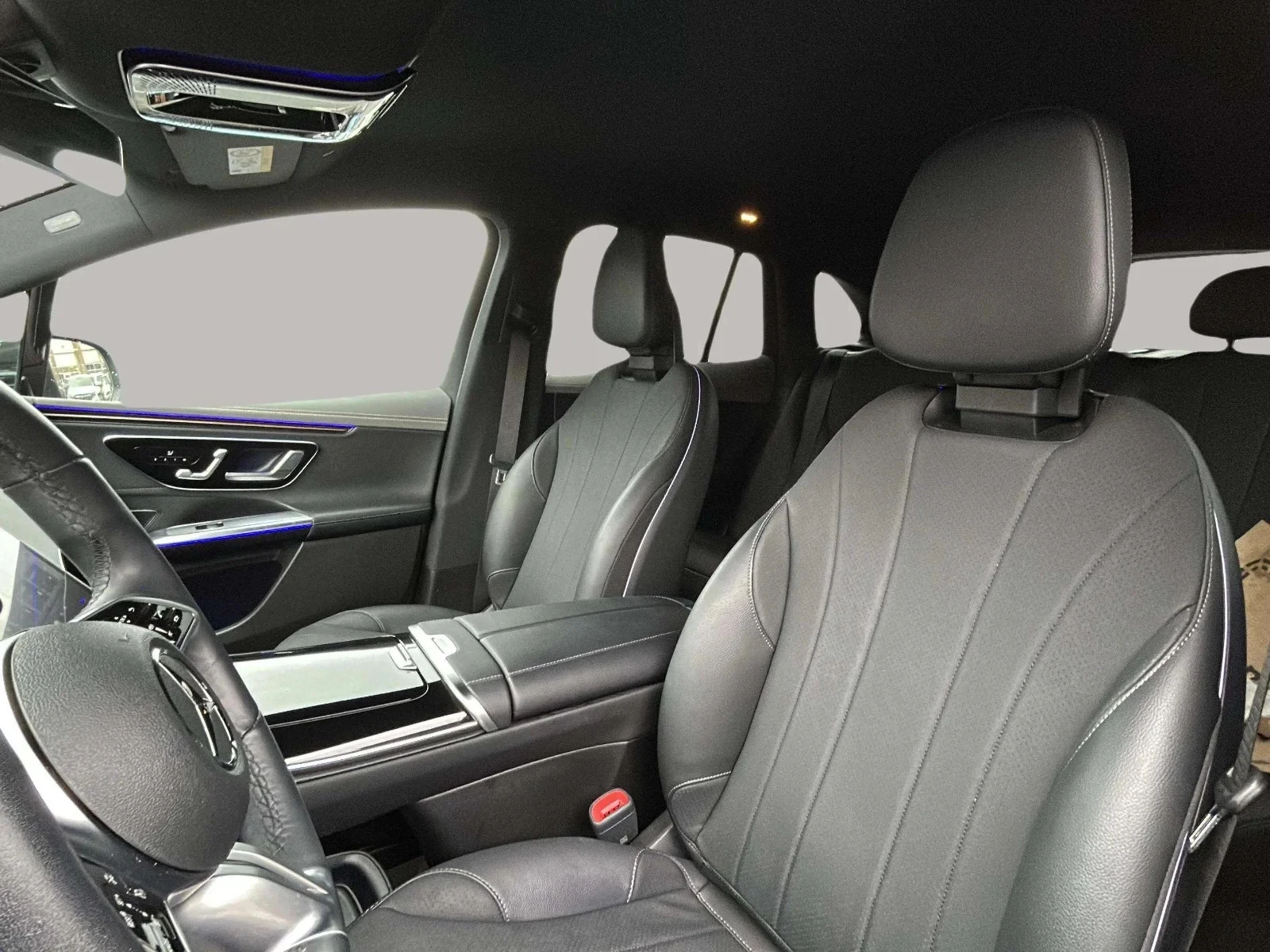 Mercedes-Benz-EQE-image-9