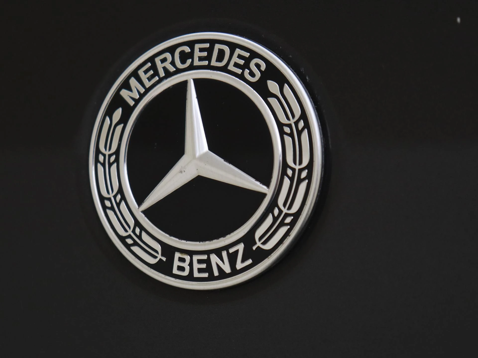 Mercedes-Benz-GLC-image-26
