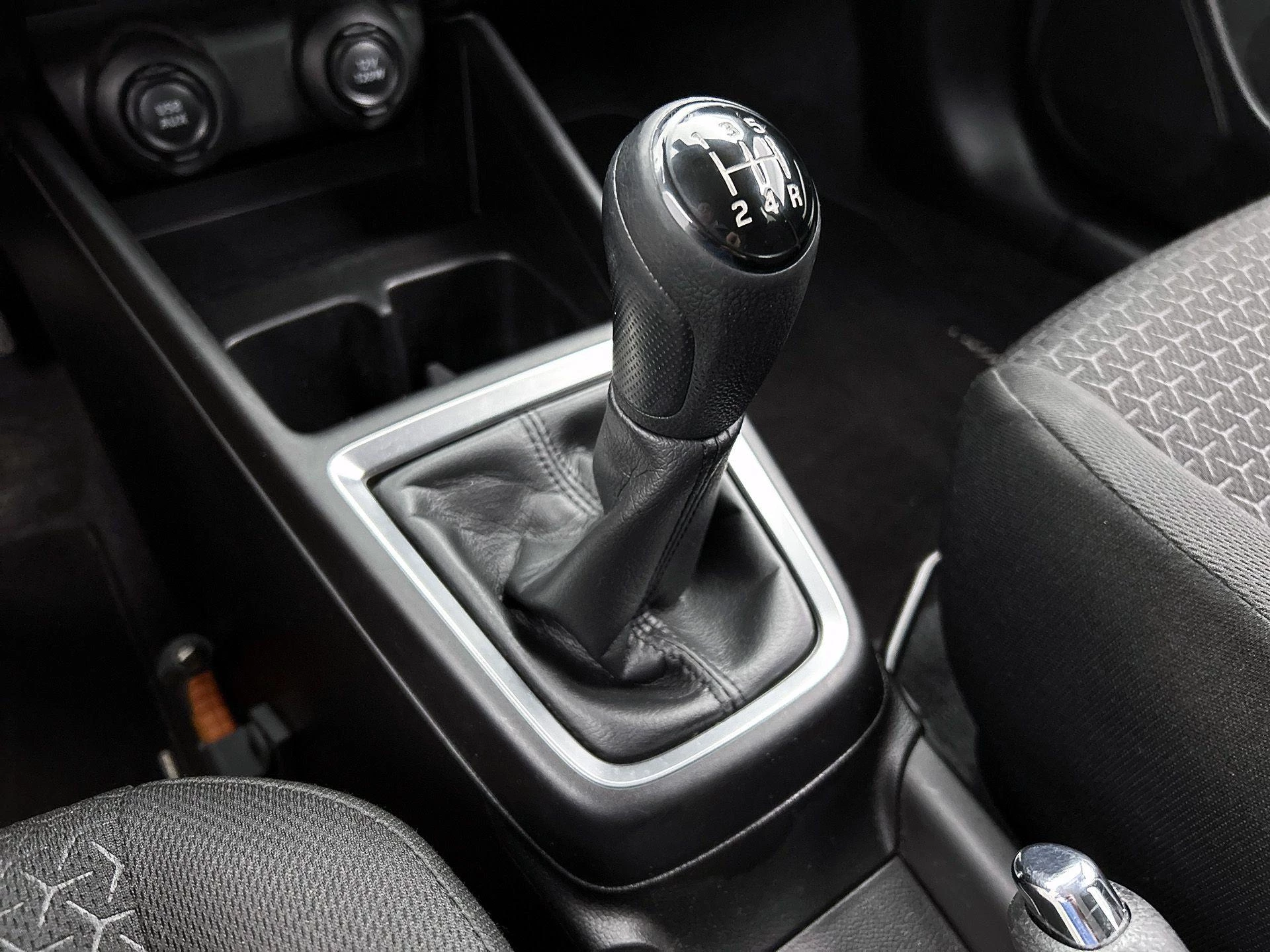 Suzuki-Swift-image-24