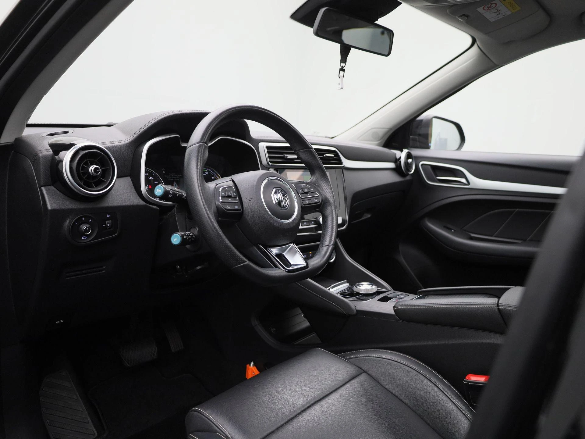 MG-ZS EV-image-30