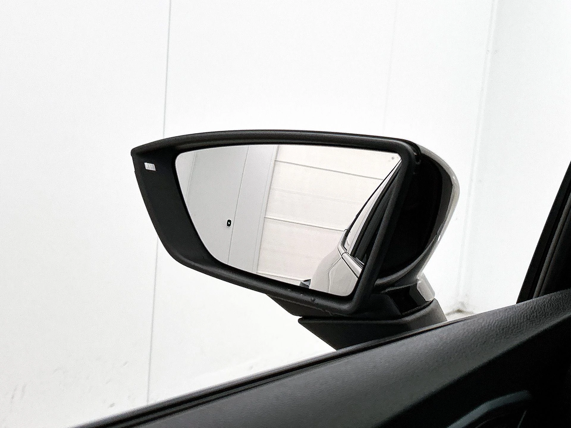 SEAT-Arona-image-22