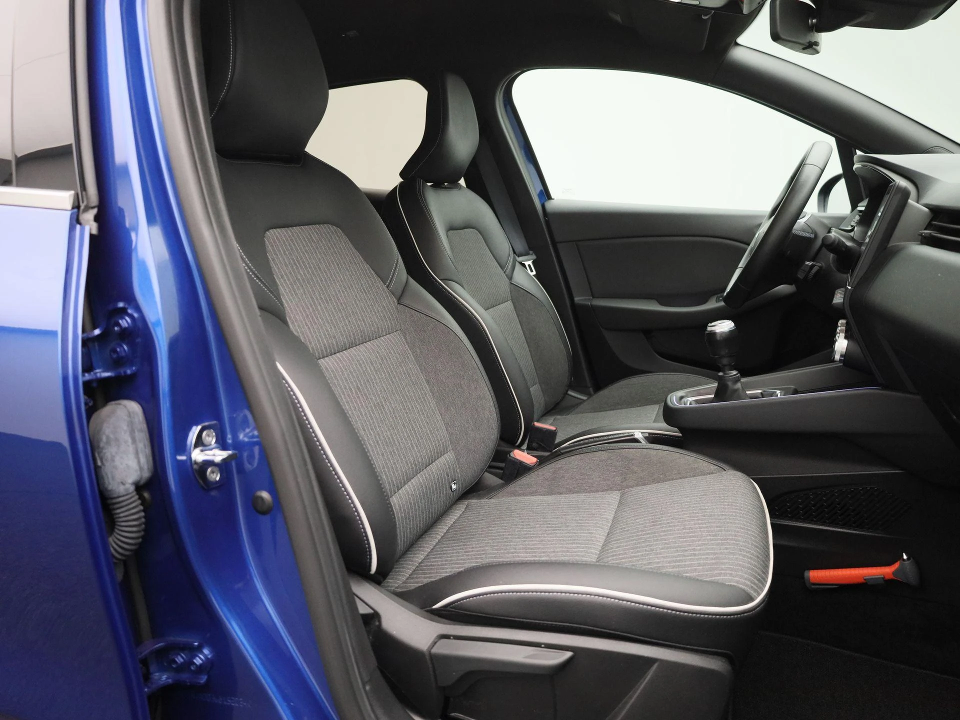 Renault-Clio-image-29