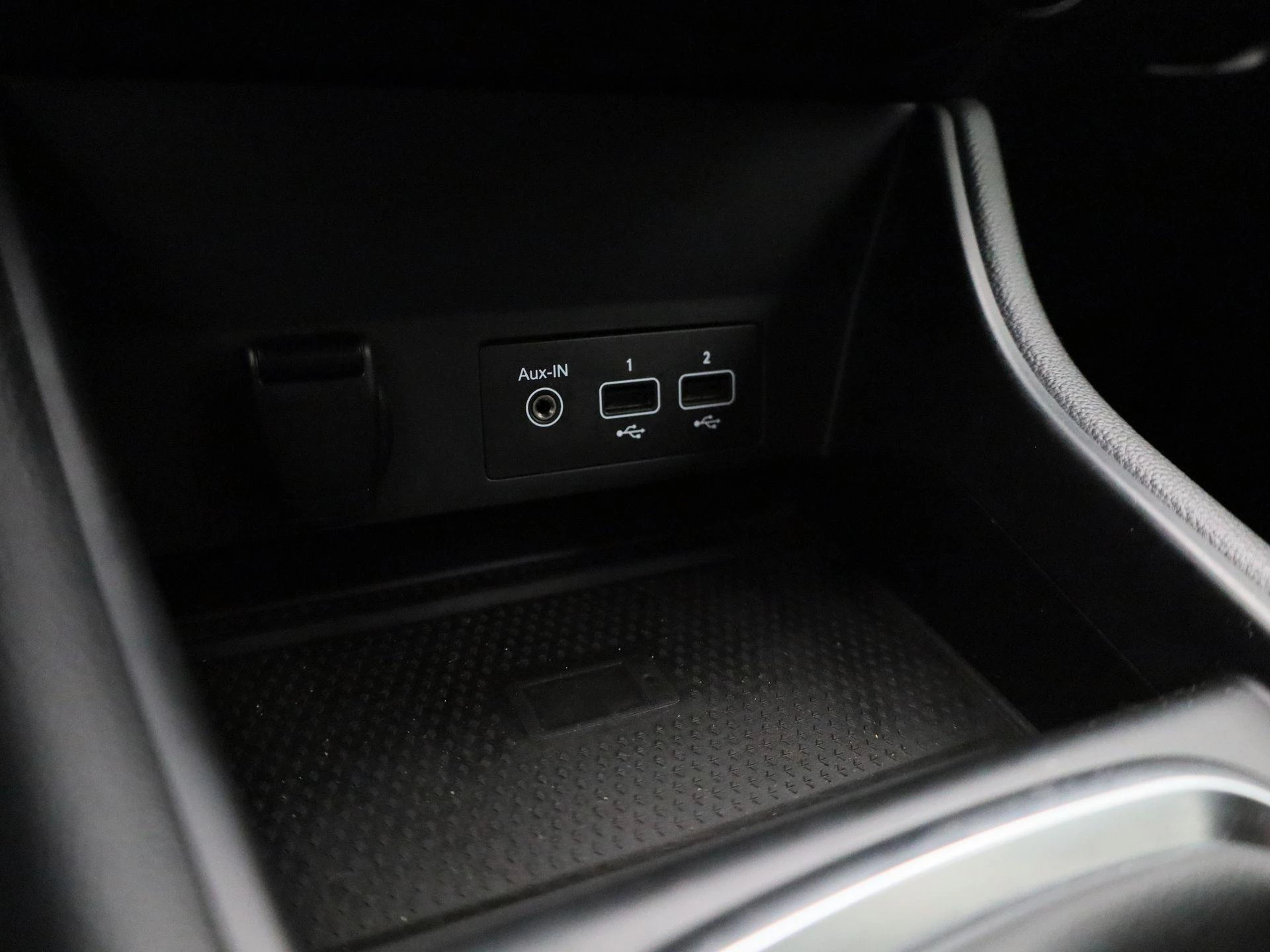 Renault-Captur-image-28