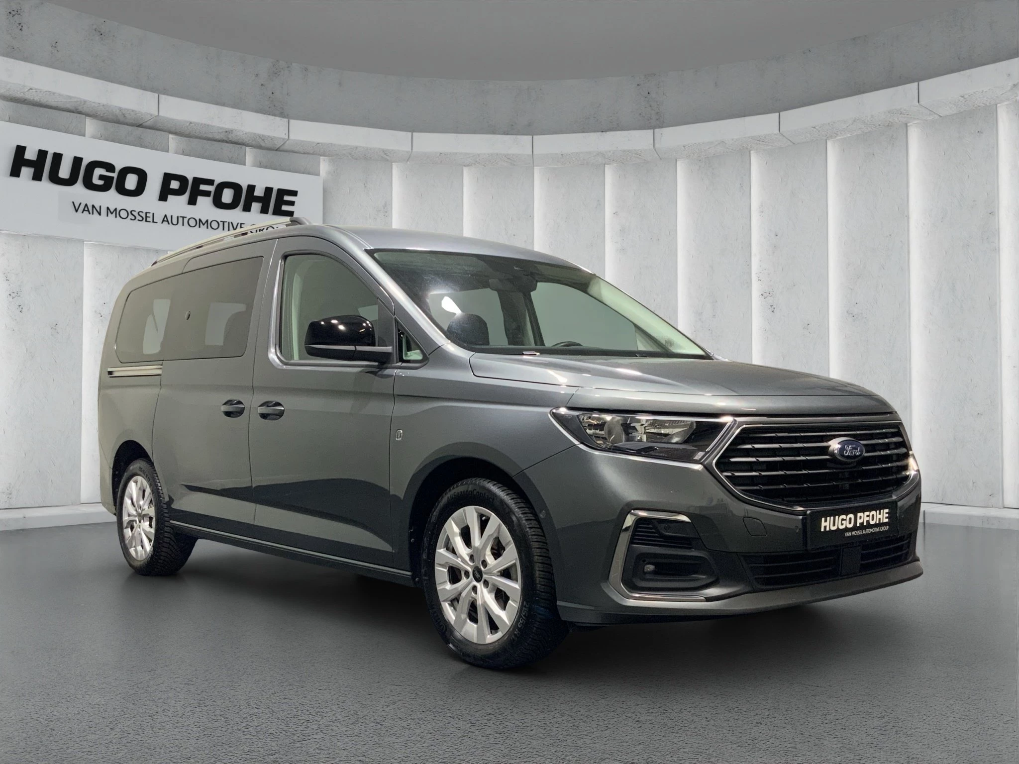 Ford Tourneo Connect Grand Titanium Aut.*AHK*ACC*KAM*NAVI*SHZ