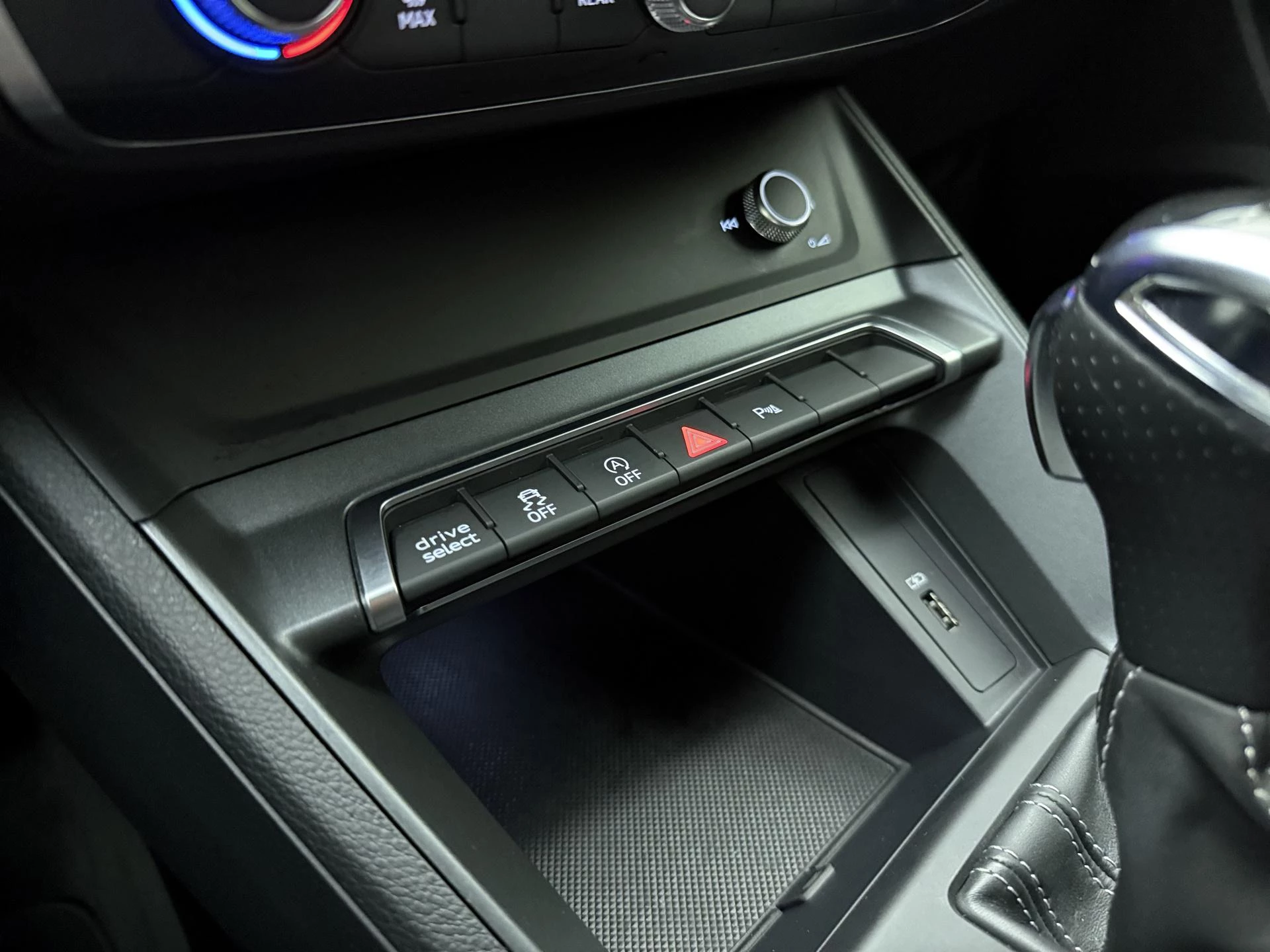 Audi-Q3-image-24