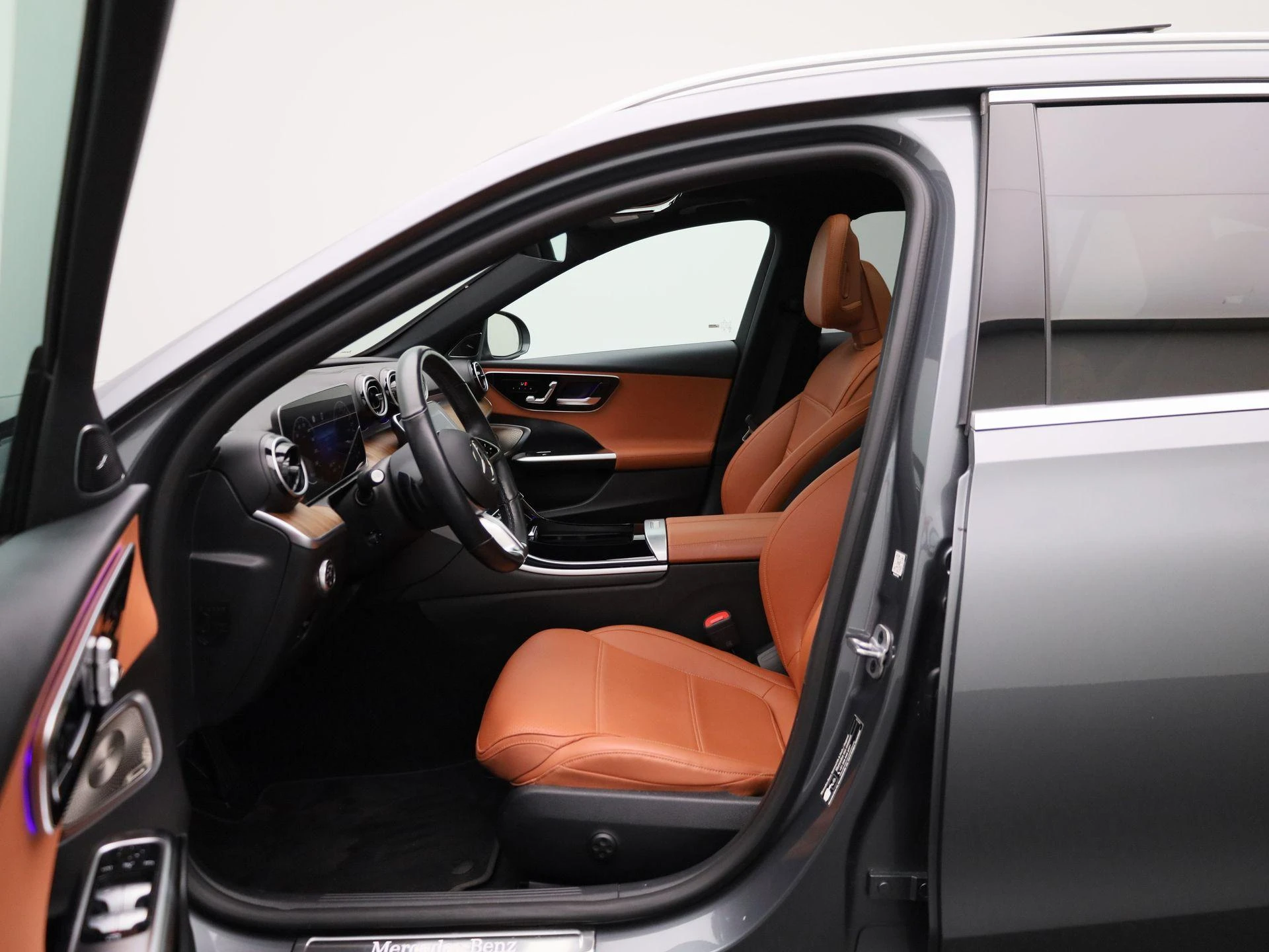 Mercedes-Benz-C-Klasse-image-9