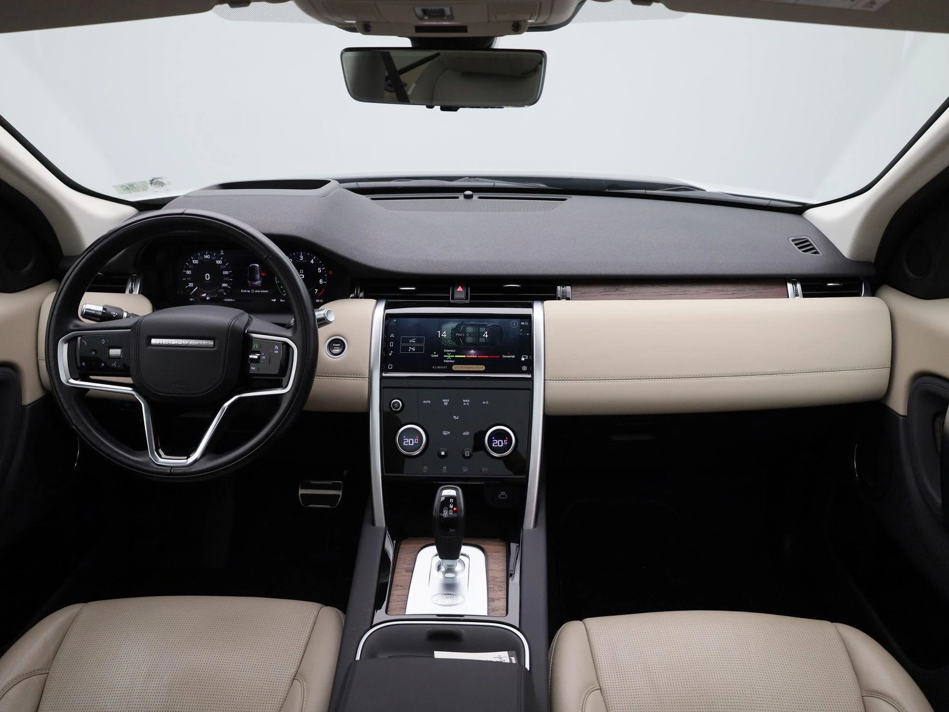Land Rover-Discovery Sport-image-43