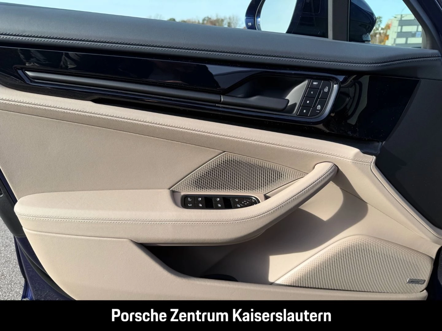 Porsche-Panamera-image-16