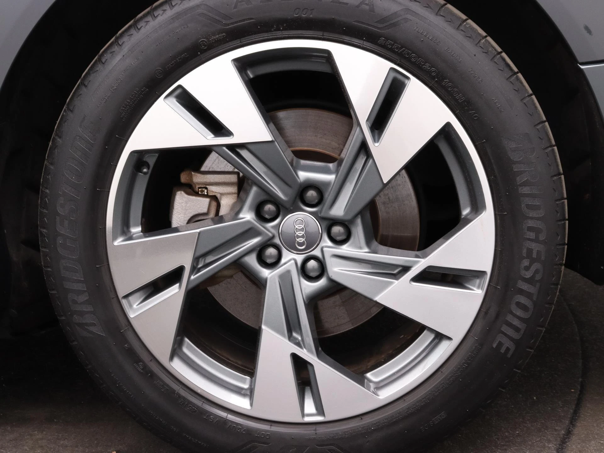 Audi-e-tron-image-11