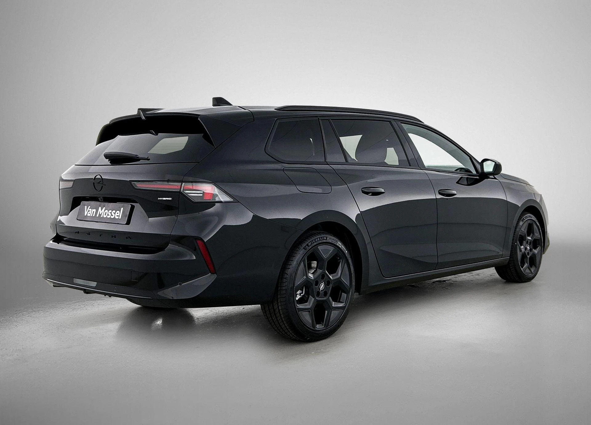 Opel-Astra-image-3