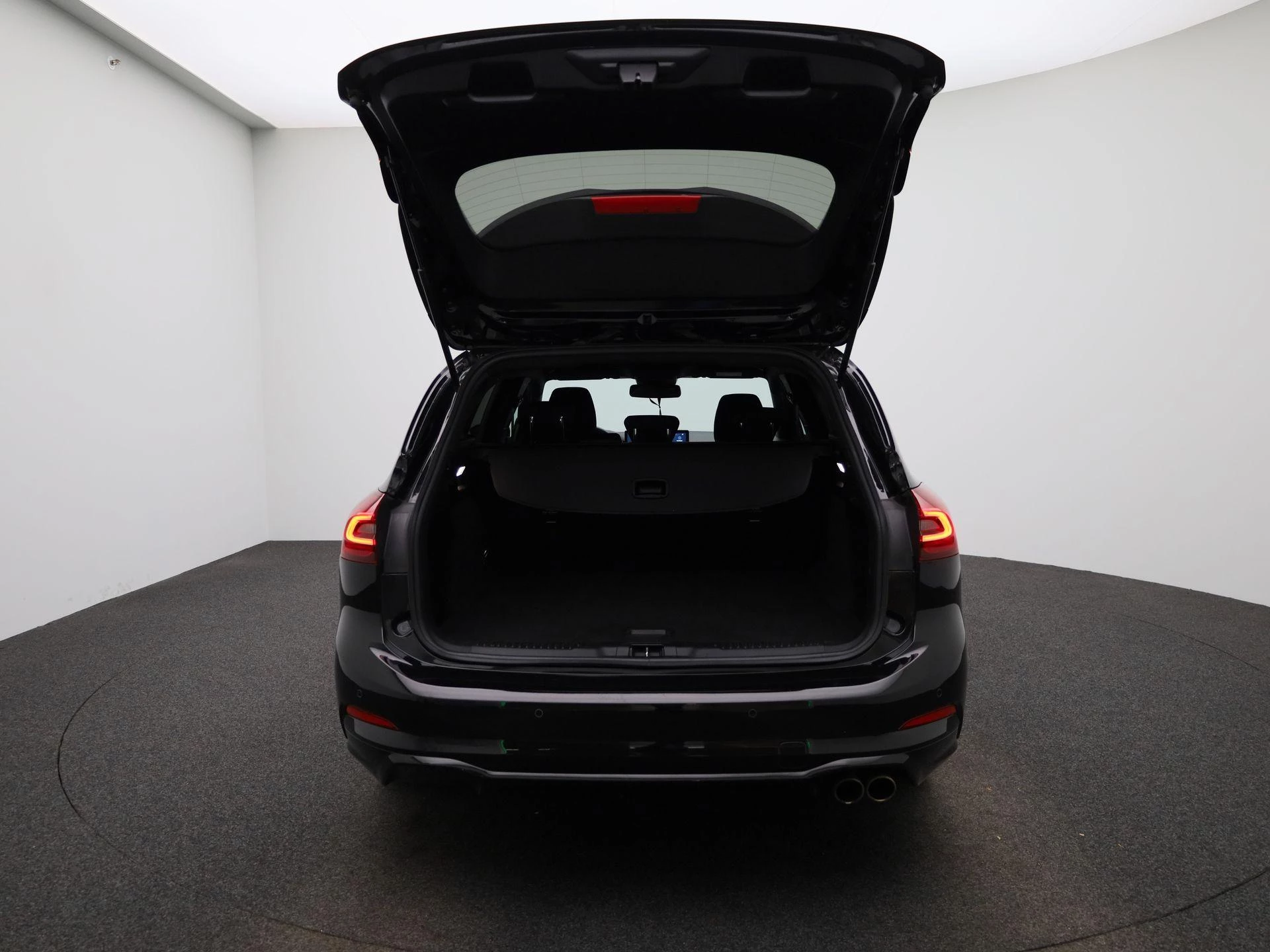 Ford Focus Wagon 1.0 EcoBoost Hybrid ST Line X