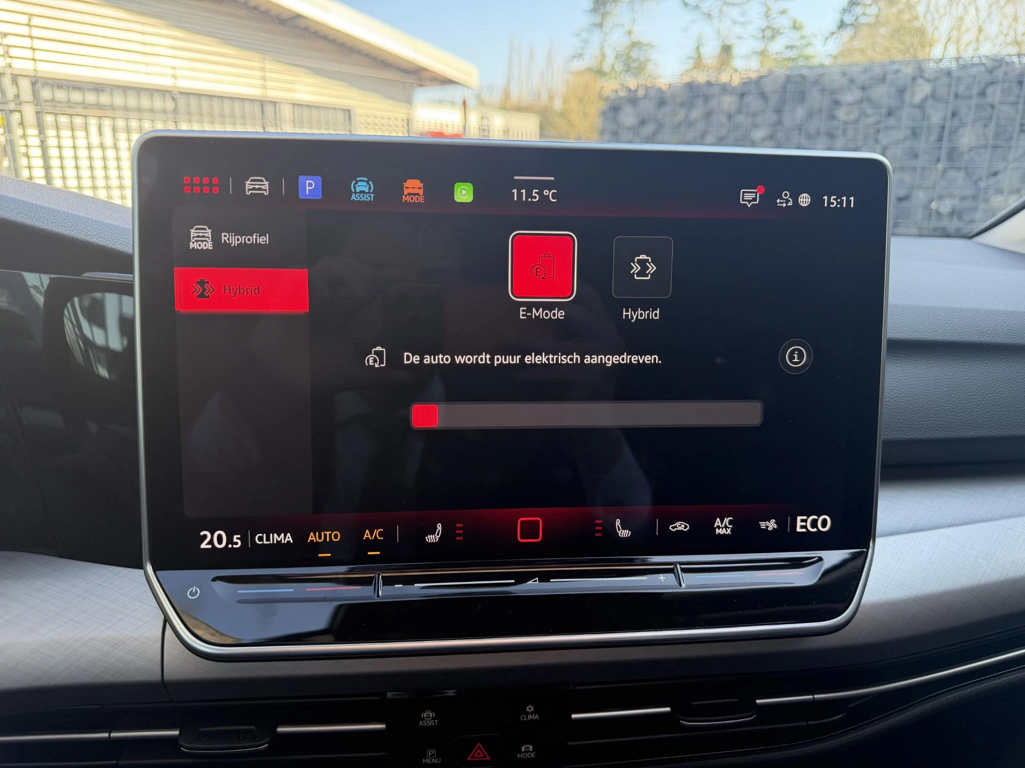 Volkswagen-Golf-image-17