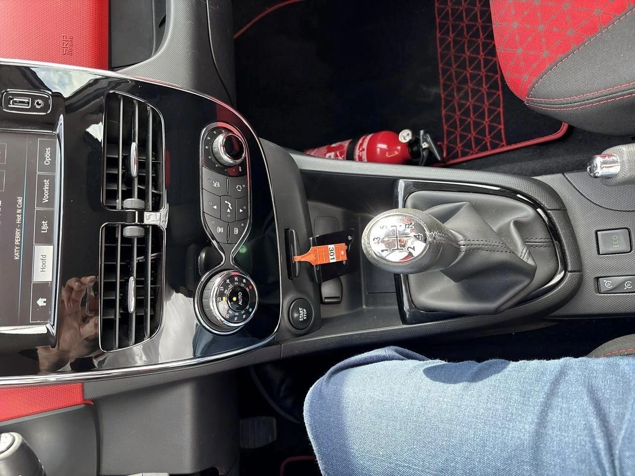 Renault-Clio-image-13