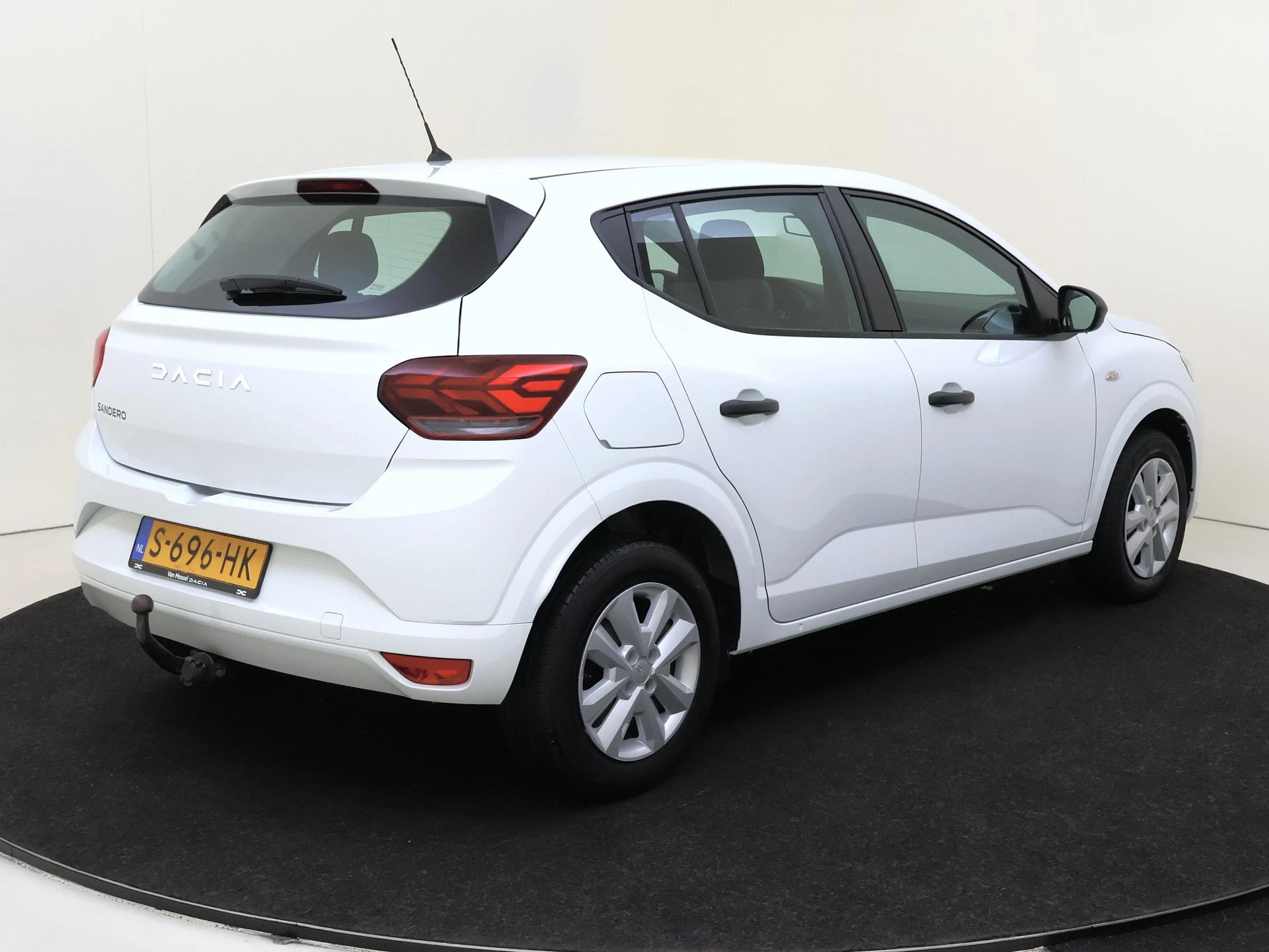 Dacia-Sandero-image-3